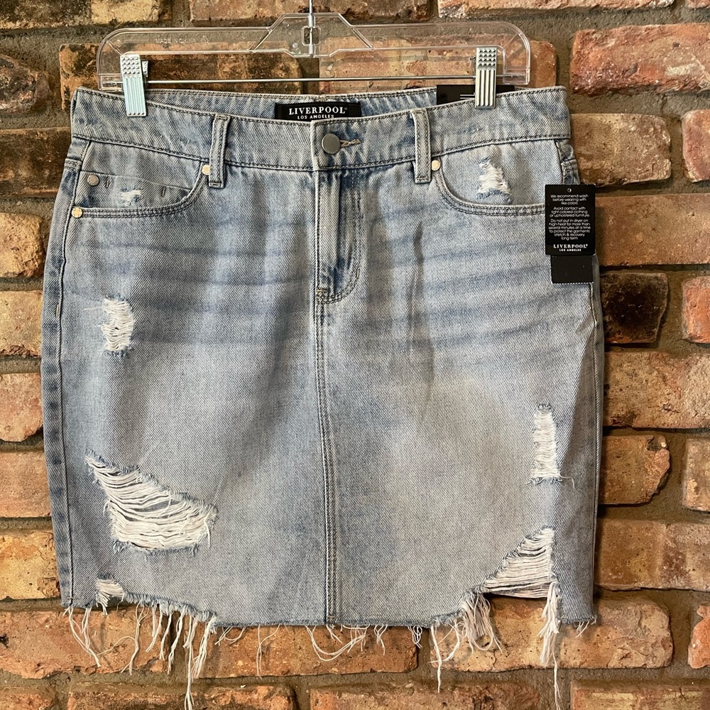 Liverpool distressed denim skirt - size 4 - NWT